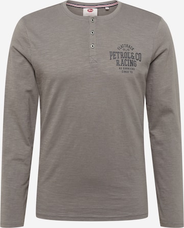 T-Shirt Petrol Industries en gris : devant