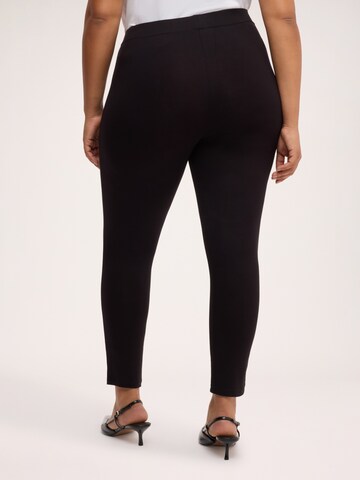 Skinny Pantaloni di Fiorella Rubino in nero