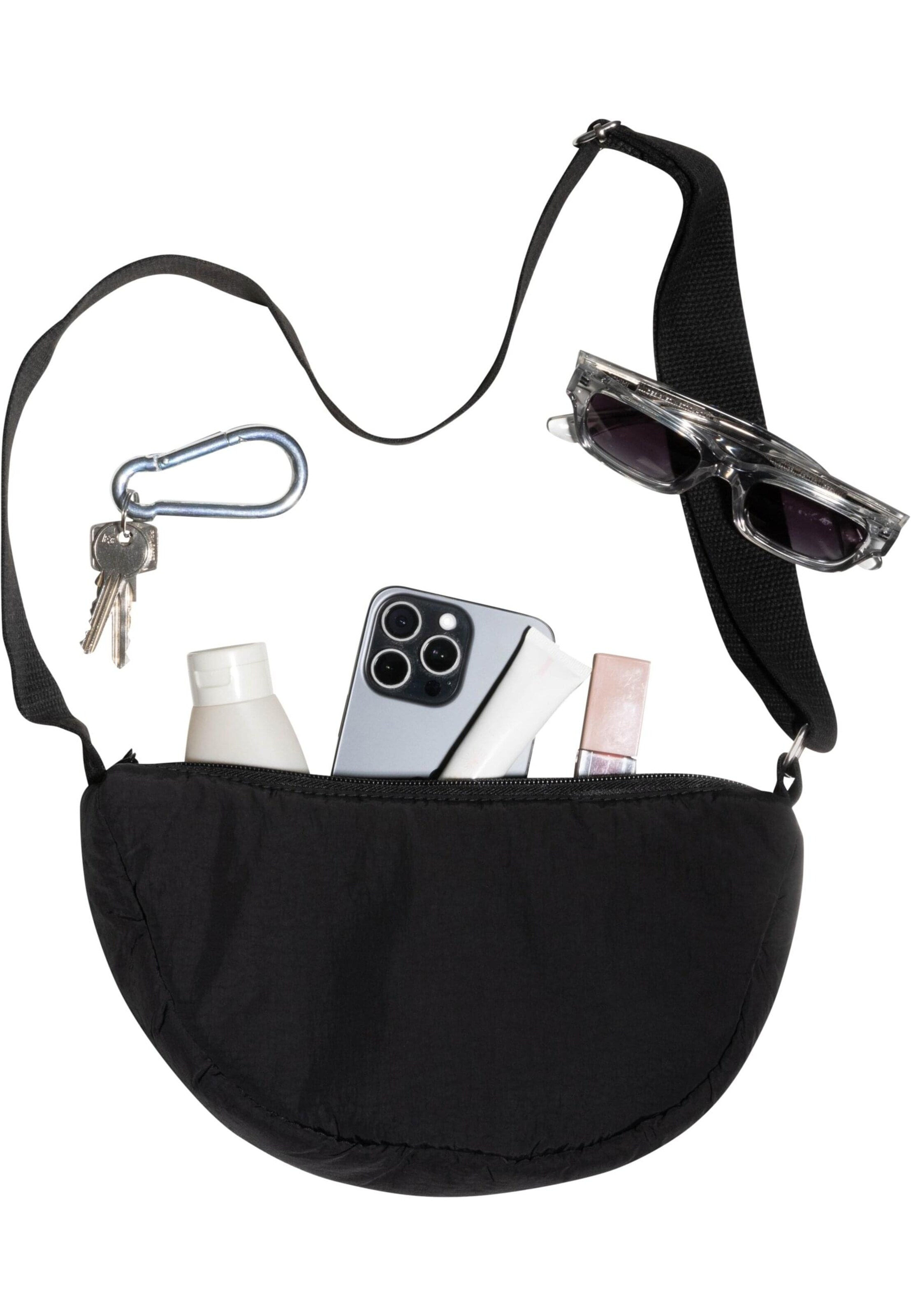 Urban Classics Belt bag in Black: front