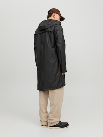 JACK & JONES Ανοιξιάτικο και φθινοπωρινό παλτό 'Urban' σε μαύρο