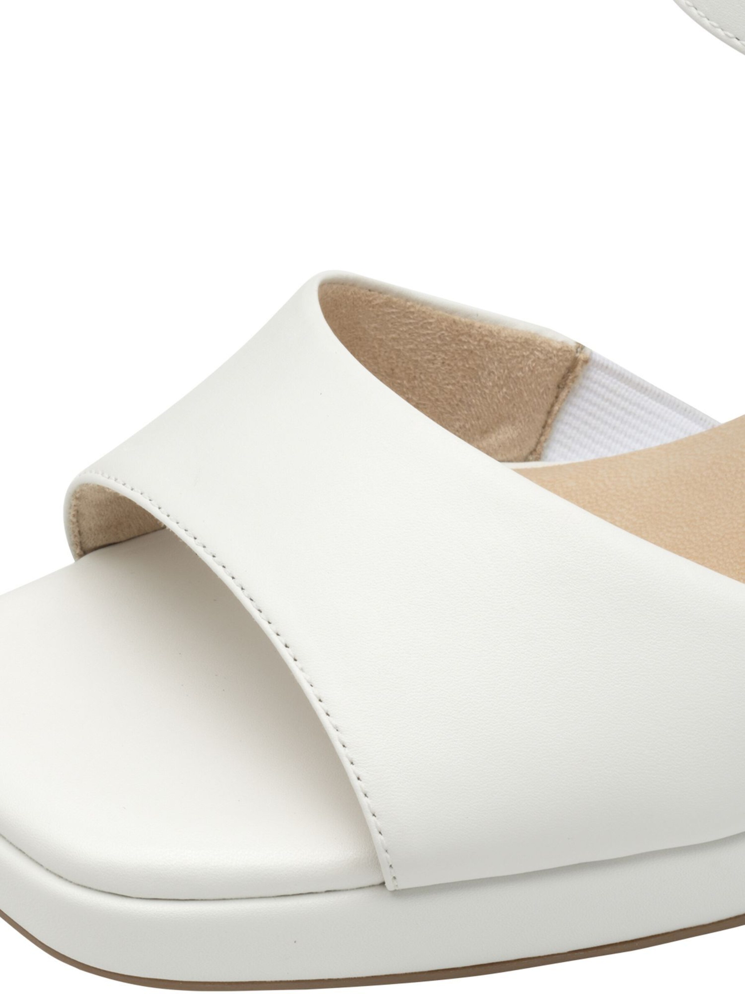 Tamaris Sandal in White