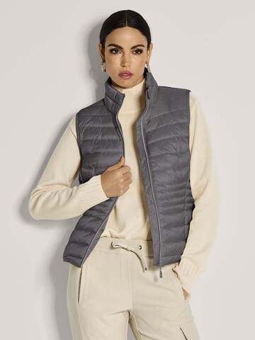 MADELEINE Bodywarmer in Grijs: voorkant