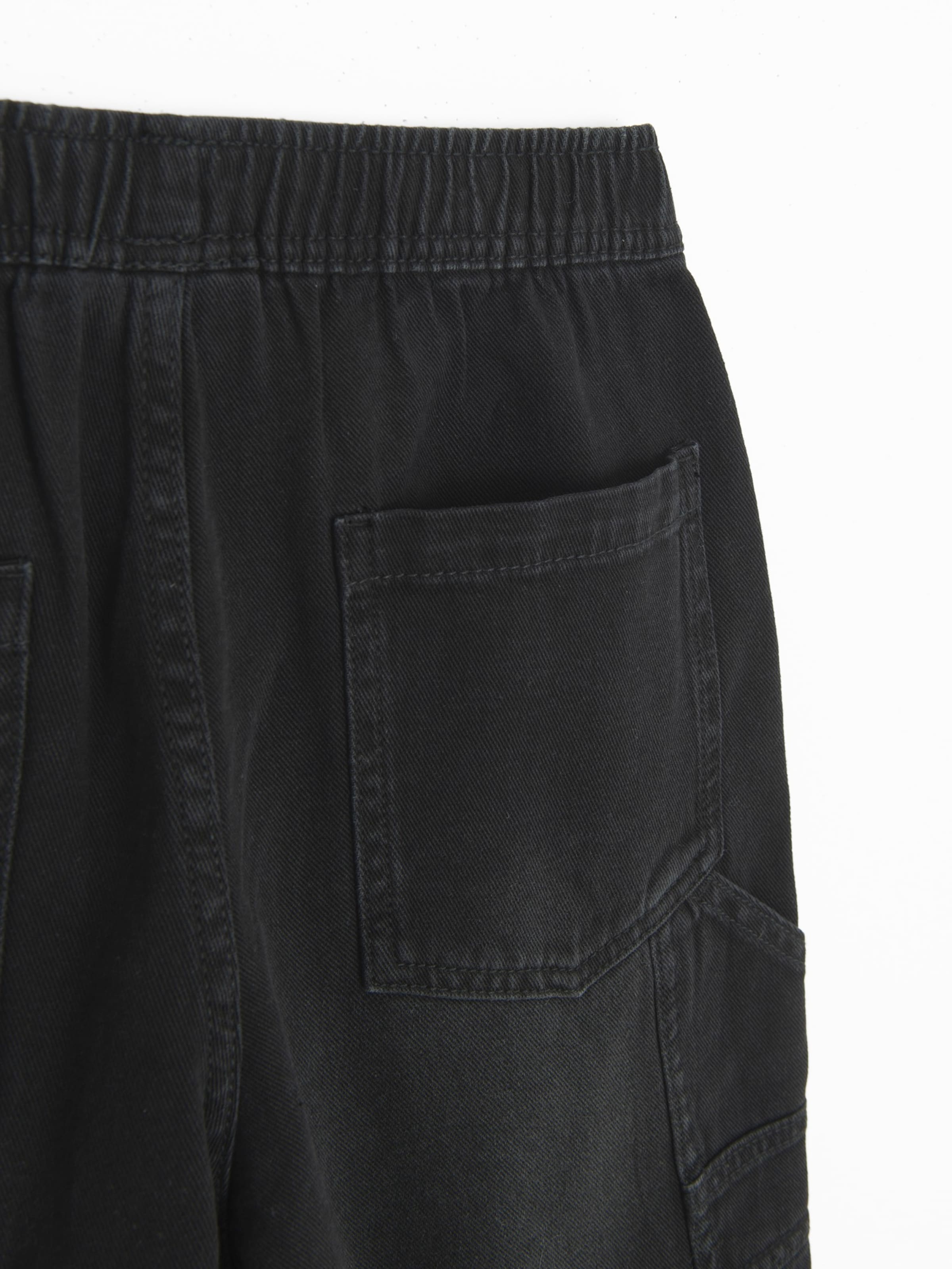 Regular Pantaloni de la Cool Club pe negru