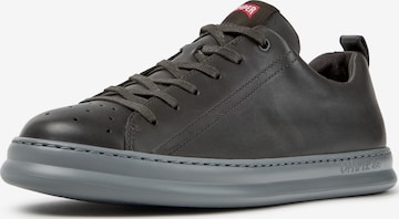 Sneaker bassa 'Runner Four' di CAMPER in grigio: frontale