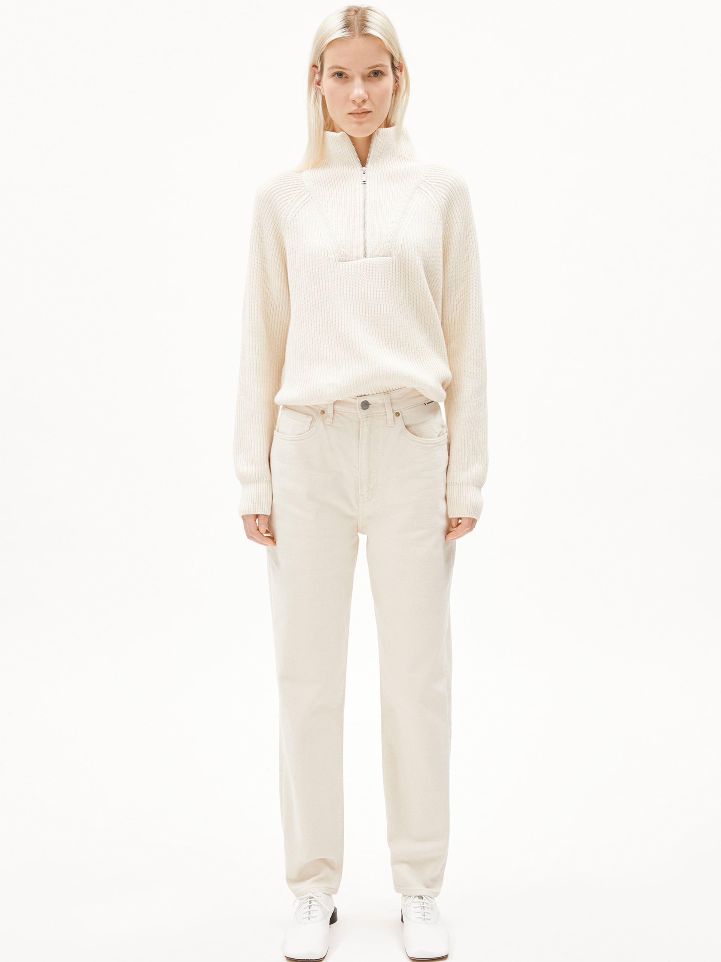 ARMEDANGELS Tapered Τζιν 'Mairaa' σε λευκό: μπροστά