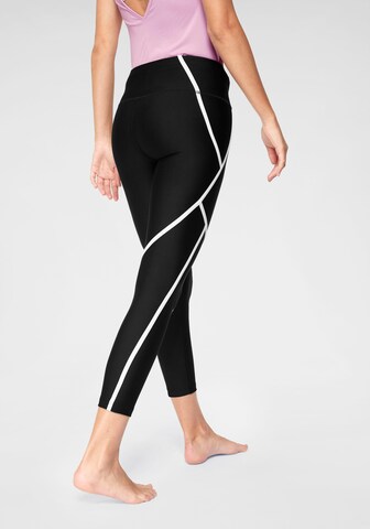 UNDER ARMOUR Skinny Sportbroek in Zwart