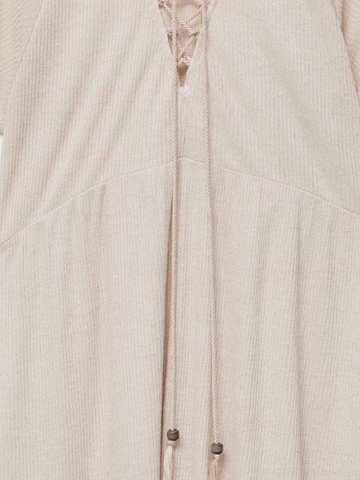 Robe d’été Pull&Bear en beige