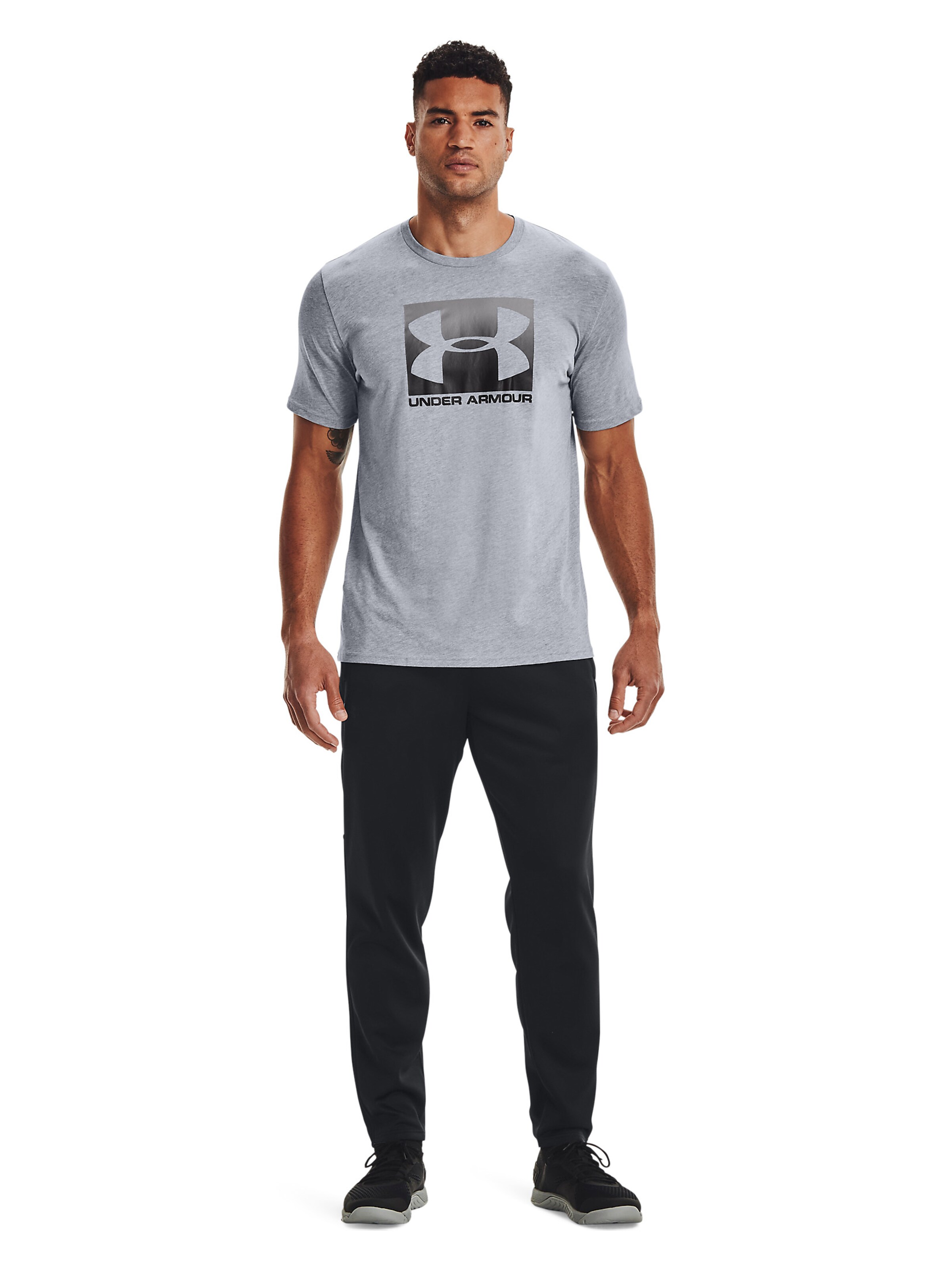 UNDER ARMOUR Performance Shirt in Grey