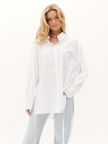 millane Blouse 'Emma' in White: front