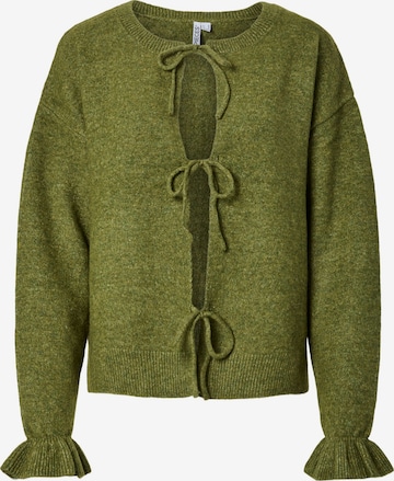Cardigan 'SALLY' PIECES en vert : devant