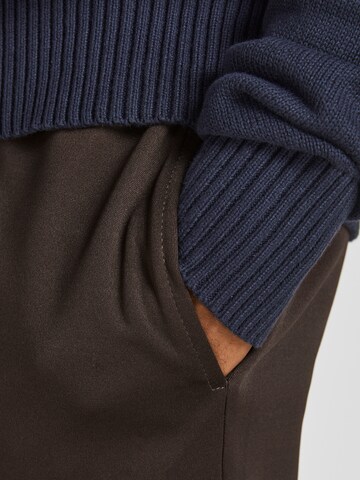 JACK & JONES Regular Hose 'Bill Pete' in Braun