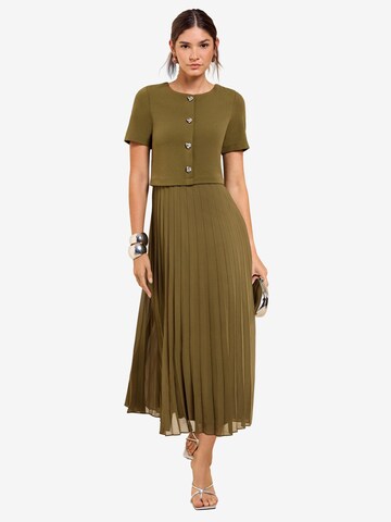 Rochie de la Friends Like These pe verde: față