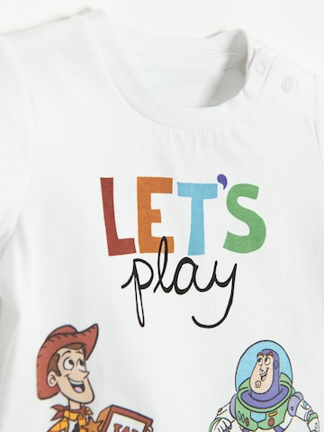 Tricou de la Cool Club pe alb