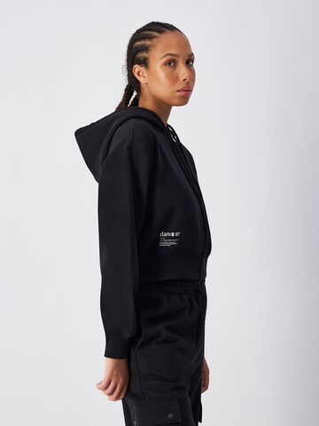 Champion Authentic Athletic Apparel Sweat jacket in Black: front