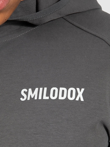 Smilodox Zip-Up Hoodie 'Maison' in Grey