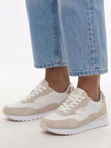 GAP Sneakers in Yellow: front