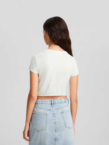 T-shirt Bershka en blanc