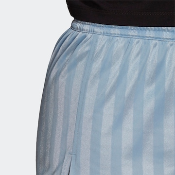 ADIDAS ORIGINALS Loosefit Shorts in Blau