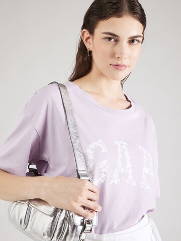 GAP - Camiseta en lila