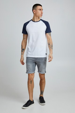 11 Project - Camisa em branco