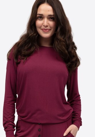 Camicia da notte 'Yasmin' di Cyberjammies in rosso: frontale