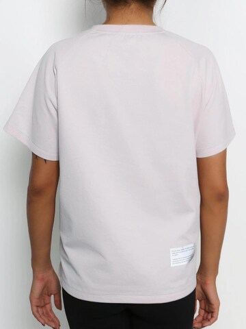 Maglietta 'Mont Blanc Essential T-shirt' di Jelenew in lilla