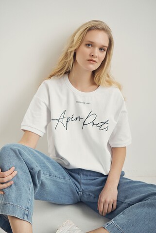 SENSES.THE LABEL Kurzarm-Sweatshirt S:AN mit Wording in Weiß