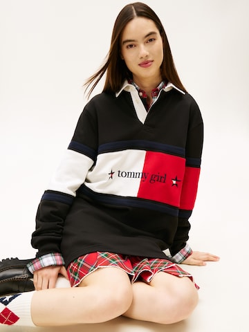 Tommy Jeans Šaty - Čierna: predná strana