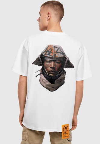 Maglietta 'The Last Shielder' di Forgotten Faces in bianco: frontale