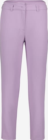 Regular Pantalon chino Betty & Co en violet : devant