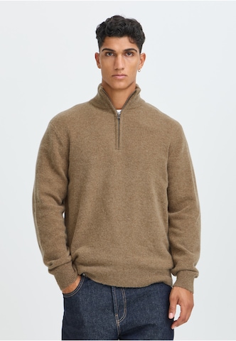 !Solid Sweater 'SDRick' in Brown: front