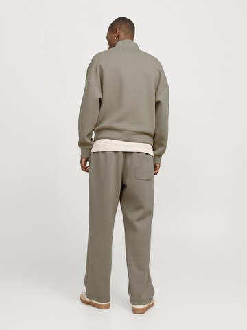 JACK & JONES Sweatjakke 'JCOKINETIC' i grå