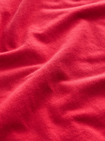 Next Шорти в червено