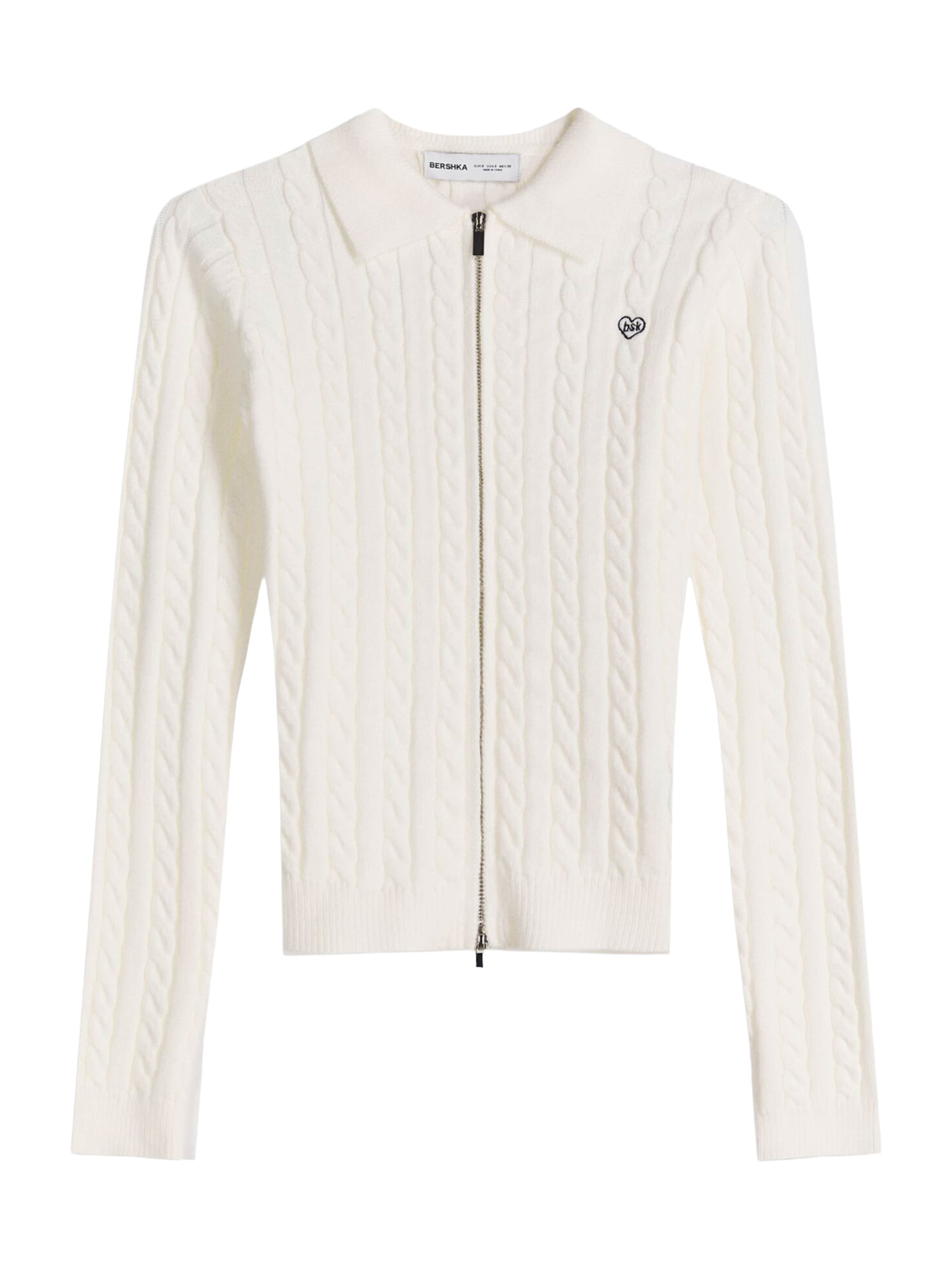 Geacă tricotată de la Bershka pe alb: față