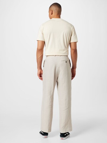 WEEKDAY Zvonové kalhoty Kalhoty se sklady v pase – bílá