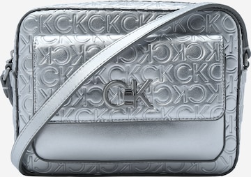 Calvin Klein Crossbody bag in Silver: front