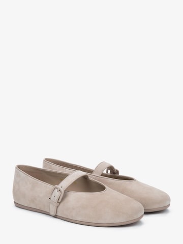 Ballerina '1073-1' di Estro in beige: frontale