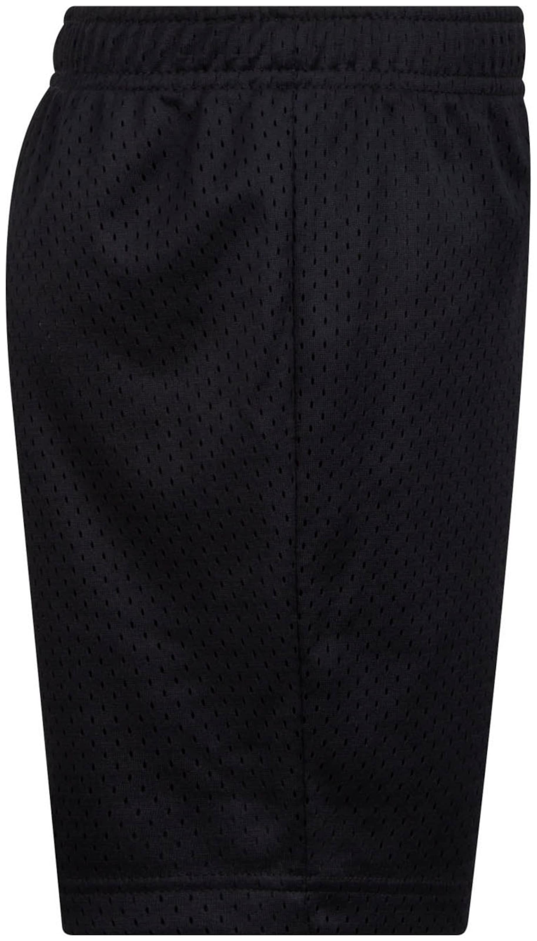 Nike Sportswear Regular Byxa i svart