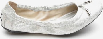 Tod's Flats & Loafers in 37 in Silver: front