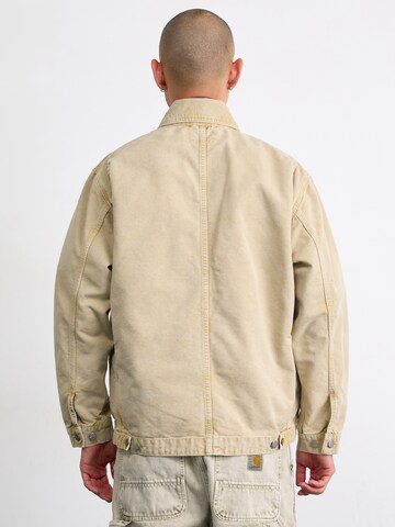 Carhartt WIP Kurtka przejściowa 'Arctic' w kolorze brązowy