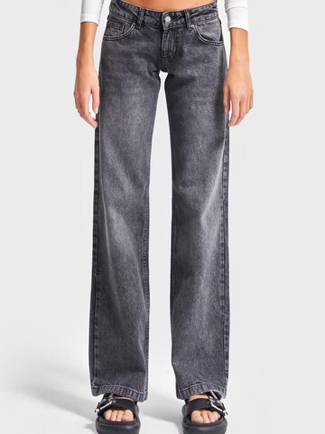 IT'S BASIC Regular Jeans 'Straight Low Rise Jeans' in Grijs