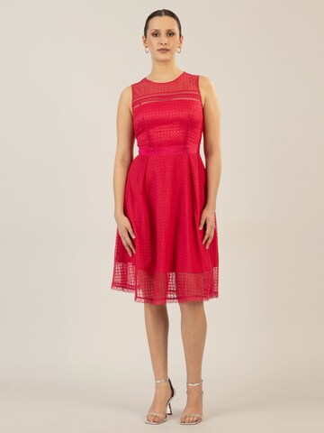 APART Kleid in Pink: Vorderseite