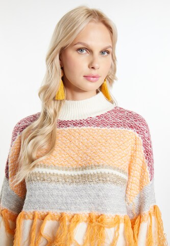 Pullover 'Eyota' di IZIA in bianco