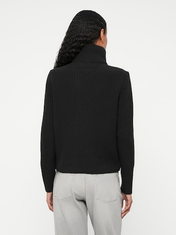 TOMMY HILFIGER Jacke in Schwarz