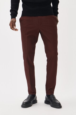 Matinique Slimfit Broek 'Liam ' in Bruin: voorkant