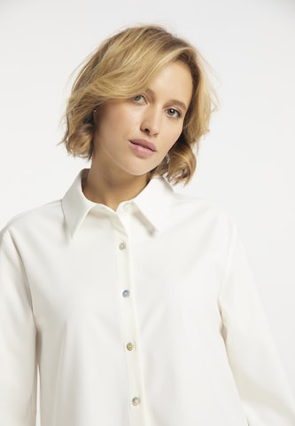 usha BLUE LABEL - Blusa en blanco