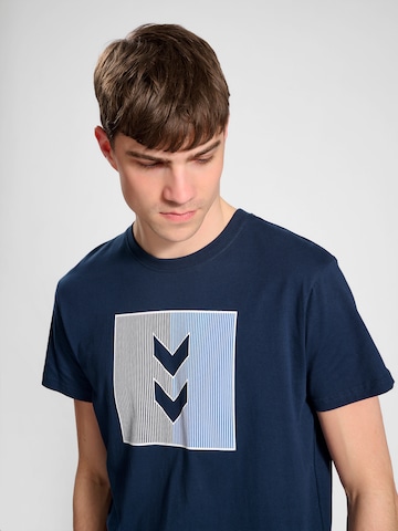 T-Shirt fonctionnel 'Active' Hummel en bleu