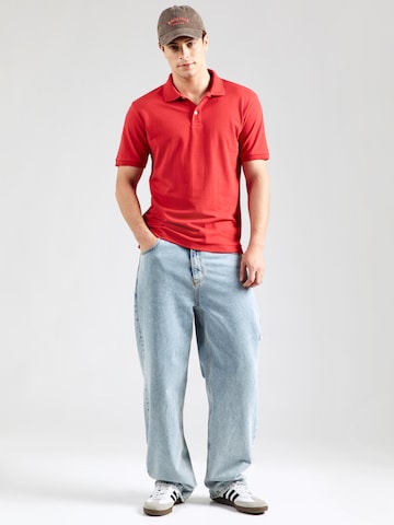 GAP Средняя посадка Футболка в Красный