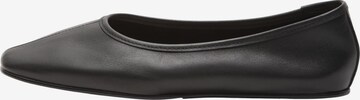 SELECTED FEMME Ballet Flats in Black: front