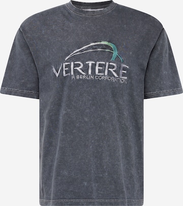 Vertere Berlin Shirt 'CORPORATE' in Grijs: voorkant